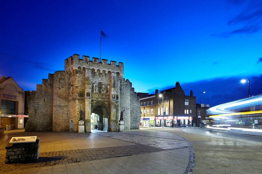 Bargate at night