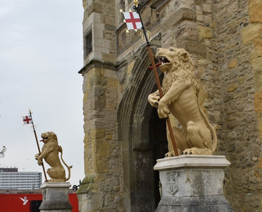 Bargate Lions