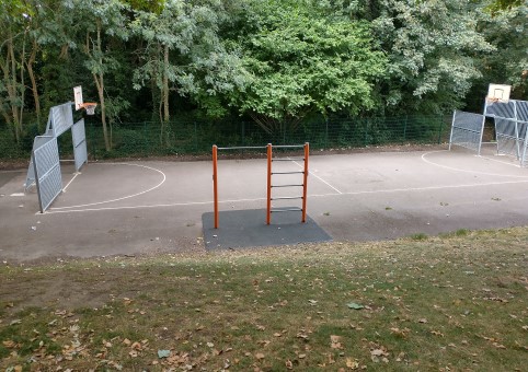 Sandhurst Road Park 